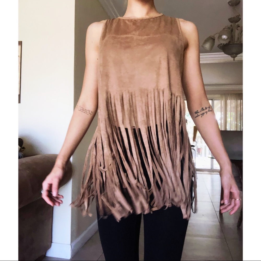 COMME : bohemian vegan suede leather fringe top